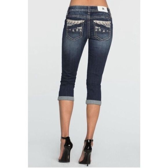 Miss Me Mid Rise Denim Capris Size 26 Dark Wash Style MP8900P Jean - Picture 1 of 12